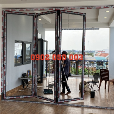 Cửa xếp trượt xingfa hệ 63 tiền Giang 