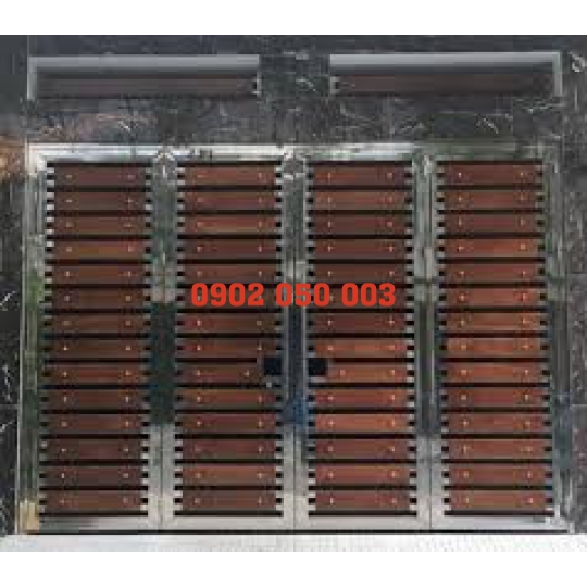 CỬA CỔNG SẮT TẠI THỊ TRẤN CÁI BÈ