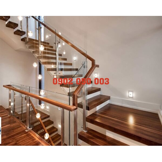 LẮP ĐẶT CẦU THANG KÍNH CÁI BÈ