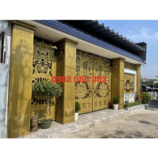 LẮP ĐẶT CỬA CỔNG NHÔM ĐÚC CÁI BÈ